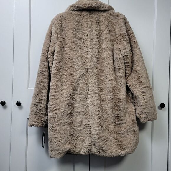 Kenneth cole new york faux fur coat - Picture 9 of 10